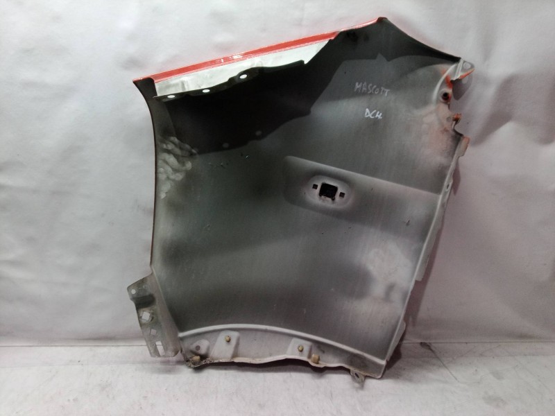 Recambio de aleta delantera derecha para renault mascott 3.0 diesel referencia OEM IAM   