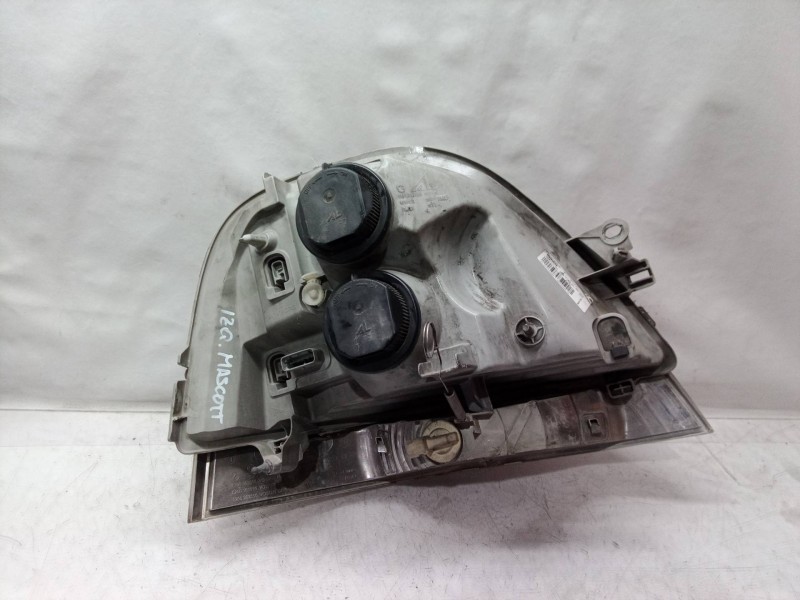 Recambio de faro izquierdo para renault mascott 3.0 diesel referencia OEM IAM 8200163516 8200163516 8200163516