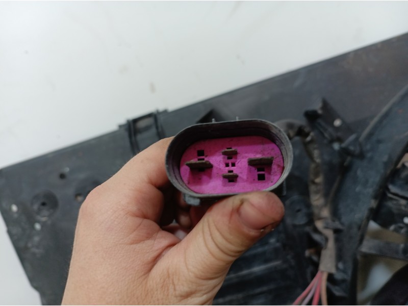 Recambio de electroventilador para volkswagen touareg (7la) tdi r5 referencia OEM IAM 7L0121203F 7L0121203F 7L0121203F