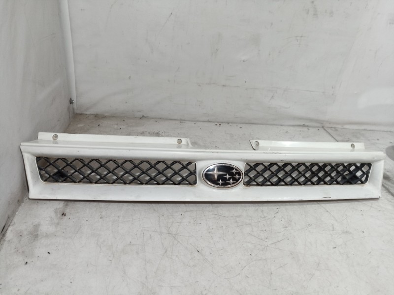 Recambio de rejilla paragolpes central para subaru justy j10 (kad) 1200 referencia OEM IAM   