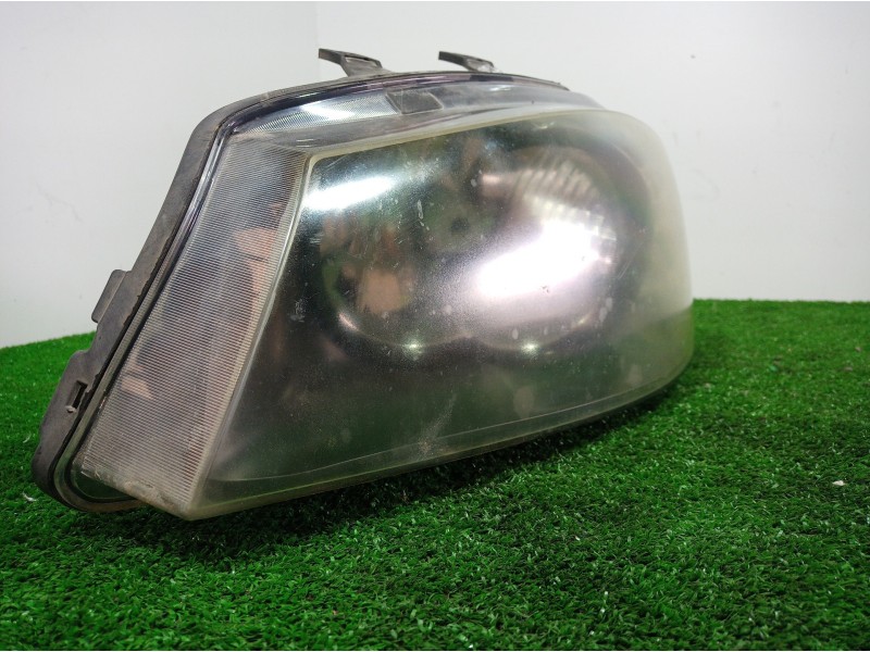 Recambio de faro izquierdo para seat ibiza (6l1) 1.4 16v referencia OEM IAM 89306230 89306230 5307530804