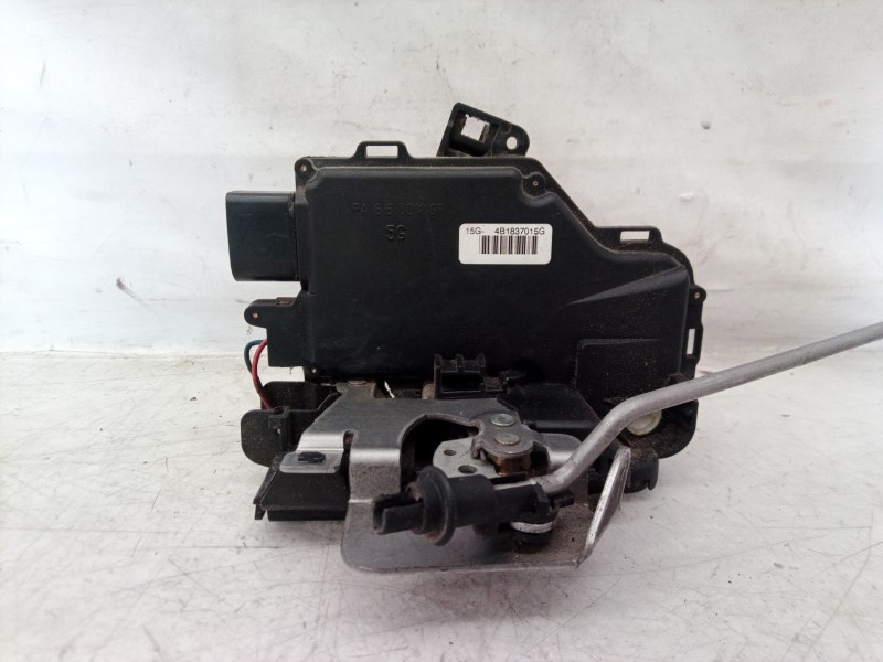 Recambio de cerradura puerta delantera izquierda para audi a4 avant (8e) referencia OEM IAM 4B1837015G 4B1837015G 4B1837015