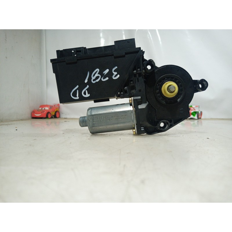 Recambio de motor elevalunas delantero derecho para volkswagen touareg (7la) tdi r5 referencia OEM IAM 7L0959702A 7L0959702A 7L0