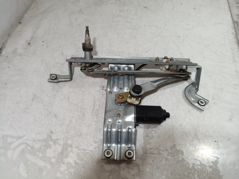 Recambio de motor limpia trasero para isuzu rodeo referencia OEM IAM   