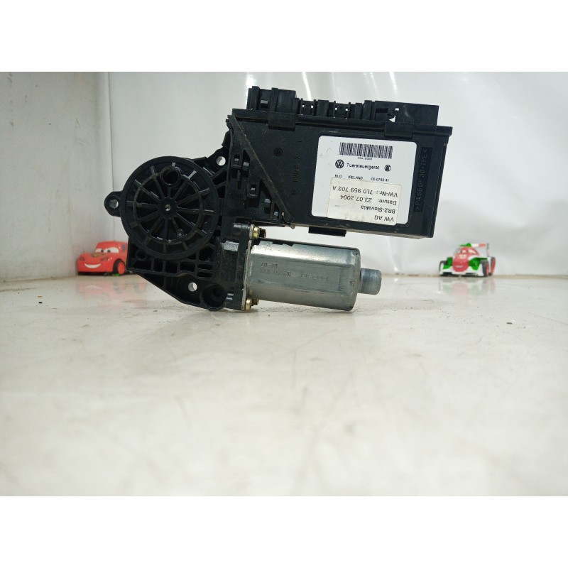 Recambio de motor elevalunas delantero derecho para volkswagen touareg (7la) tdi r5 referencia OEM IAM 7L0959702A 7L0959702A 7L0