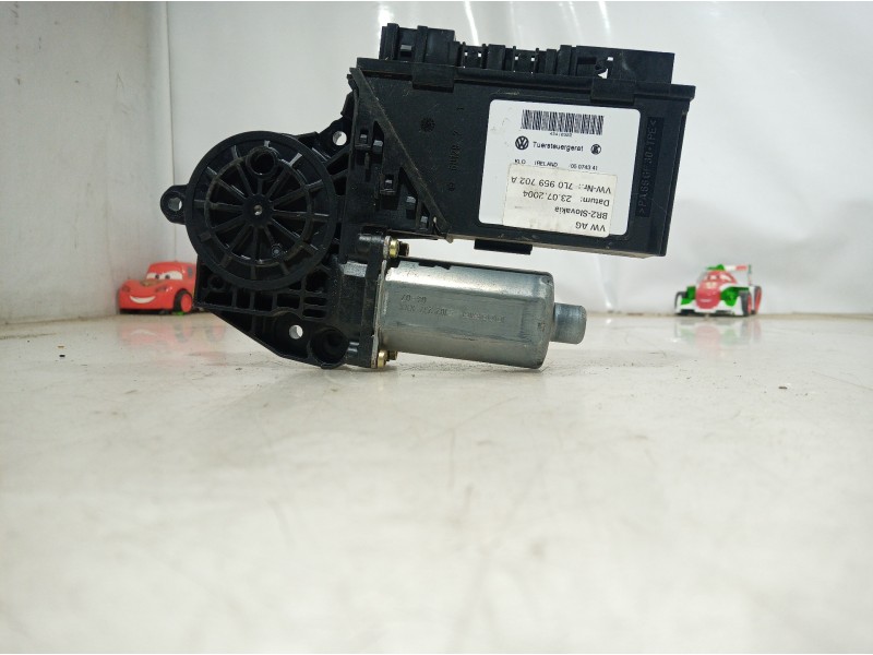 Recambio de motor elevalunas delantero derecho para volkswagen touareg (7la) tdi r5 referencia OEM IAM 7L0959702A 7L0959702A 7L0