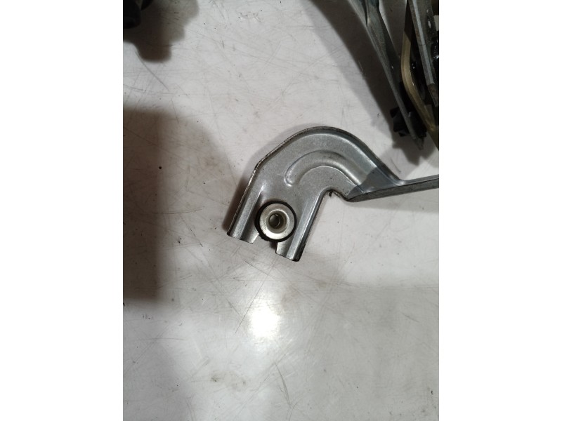 Recambio de motor limpia trasero para isuzu rodeo referencia OEM IAM   