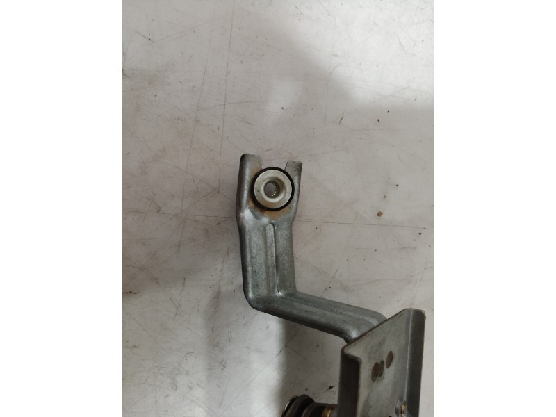 Recambio de motor limpia trasero para isuzu rodeo referencia OEM IAM   