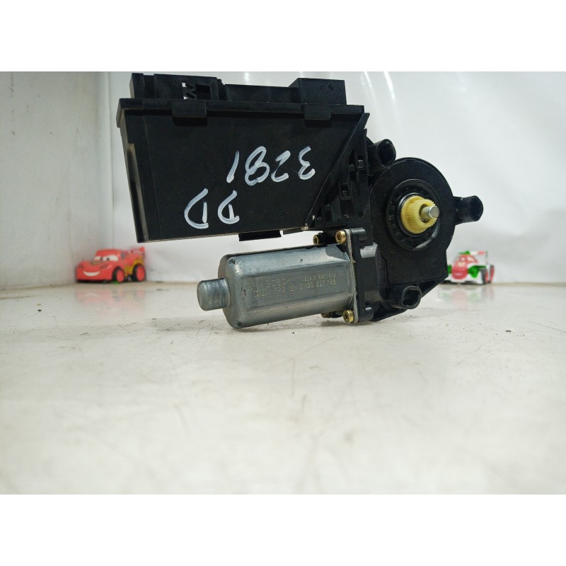 Recambio de motor elevalunas delantero derecho para volkswagen touareg (7la) tdi r5 referencia OEM IAM 7L0959702A 7L0959702A 7L0