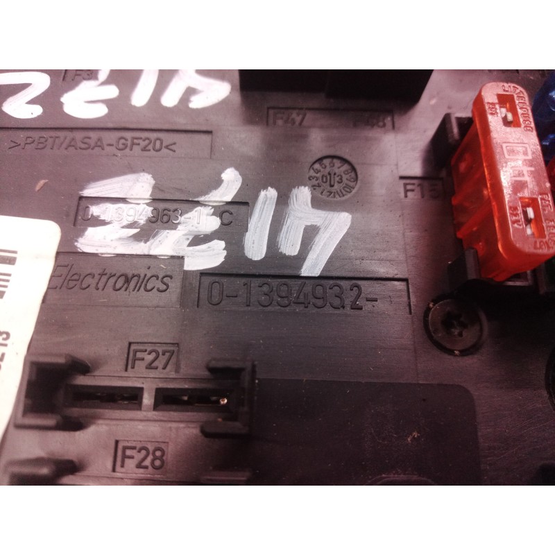 Recambio de caja reles / fusibles para audi a3 (8p) 1.9 tdi ambiente referencia OEM IAM 01394932 01394932 1K0937124