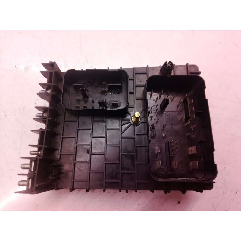 Recambio de caja reles / fusibles para audi a3 (8p) 1.9 tdi ambiente referencia OEM IAM 01394932 01394932 1K0937124