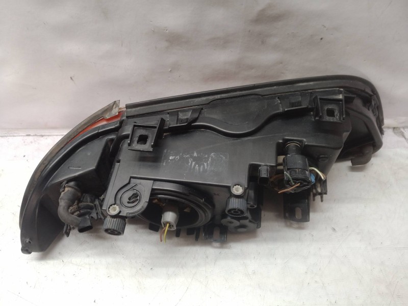 Recambio de faro izquierdo para bmw serie 3 berlina (e46) referencia OEM IAM   