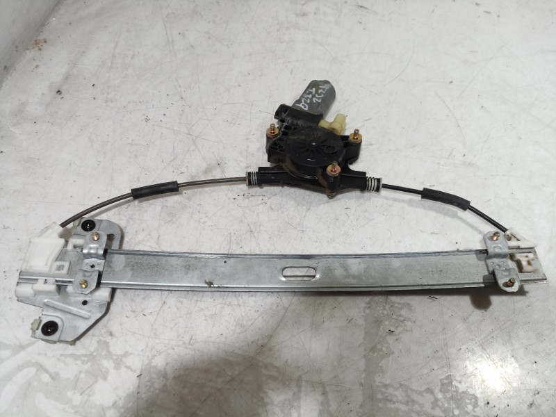Recambio de motor elevalunas trasero izquierdo para kia rio 1.5 crdi ex2 referencia OEM IAM   