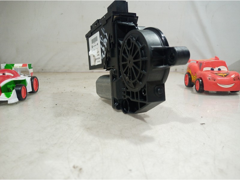 Recambio de motor elevalunas trasero derecho para volkswagen touareg (7la) tdi r5 referencia OEM IAM 7L0959704 7L0959704 7L09597