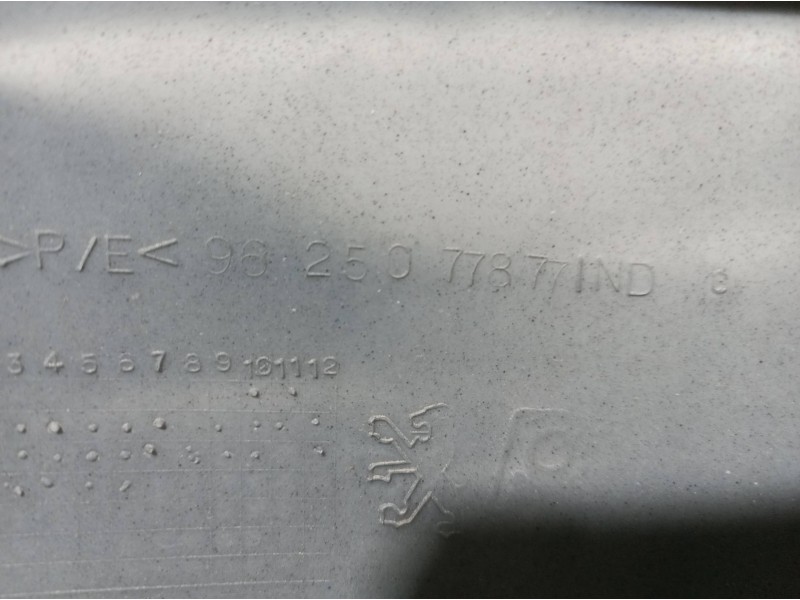 Recambio de paragolpes trasero para peugeot 206 berlina gti referencia OEM IAM 3PUERTAS 3 PUERTAS 3 PUERTAS