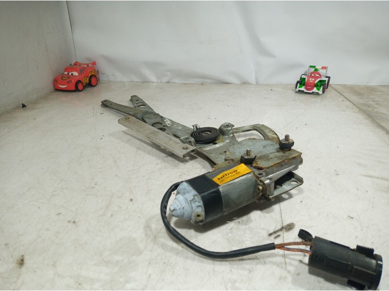 Recambio de elevalunas delantero derecho para jaguar xj6/12 3.6 daimler / kat referencia OEM IAM 680167414000 680167414000 68016