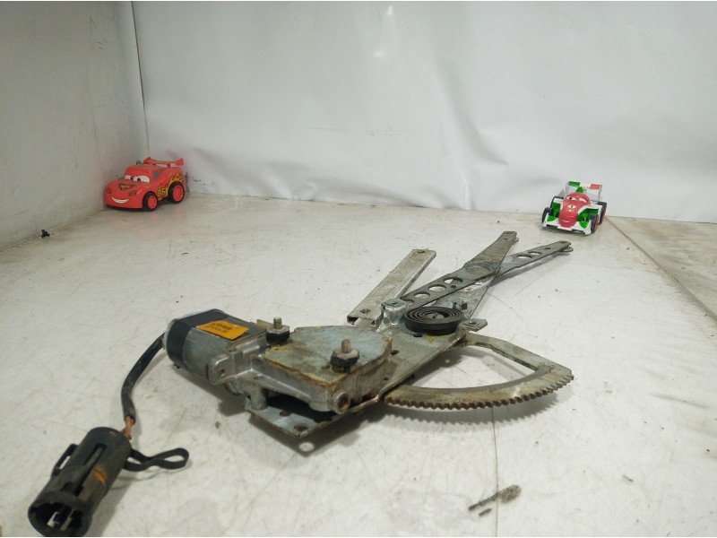 Recambio de elevalunas delantero derecho para jaguar xj6/12 3.6 daimler / kat referencia OEM IAM 680167414000 680167414000 68016