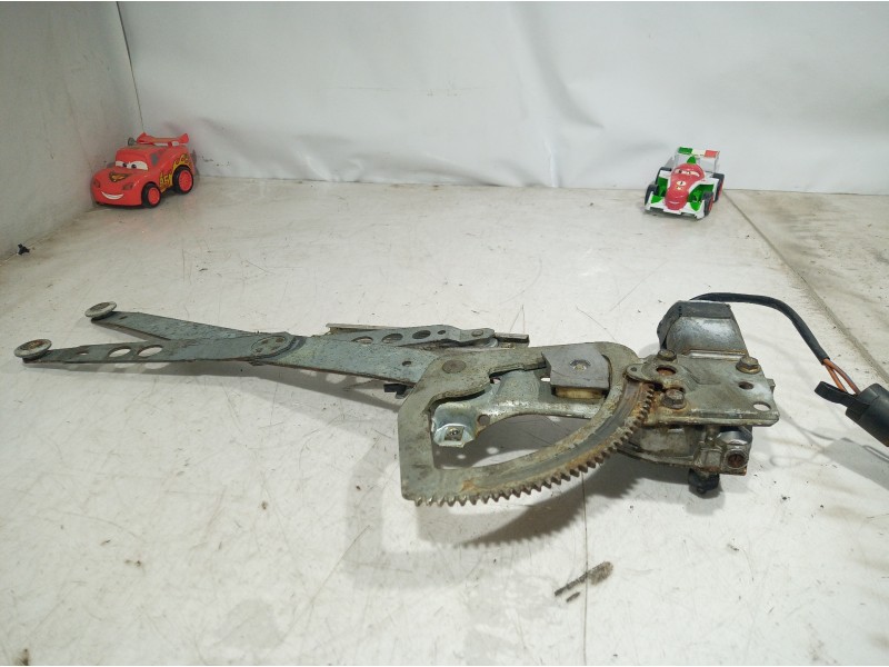 Recambio de elevalunas delantero derecho para jaguar xj6/12 3.6 daimler / kat referencia OEM IAM 680167414000 680167414000 68016