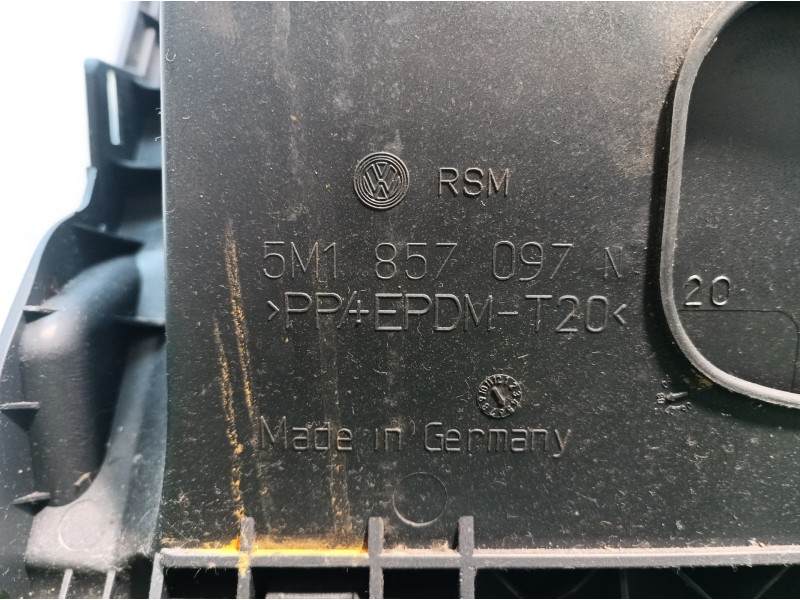 Recambio de guantera para volkswagen tiguan (5n1) 2.0 tdi referencia OEM IAM 5M1857097N 5M1857097N 5M1857097