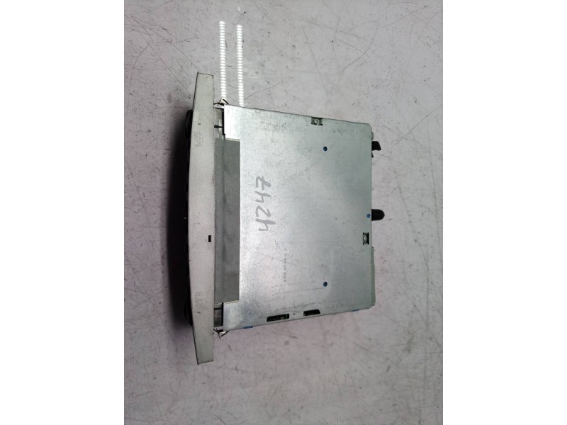 Recambio de sistema audio / radio cd para alfa romeo 147 (190) referencia OEM IAM 7353018230 7353018230 7353018230