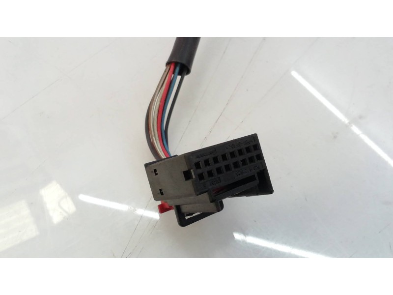 Recambio de retrovisor izquierdo para audi a3 (8p) 1.9 tdi ambiente referencia OEM IAM   