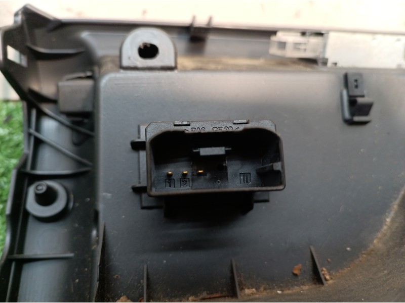 Recambio de guantera para volkswagen tiguan (5n1) 2.0 tdi referencia OEM IAM 5M1857097N 5M1857097N 5M1857097