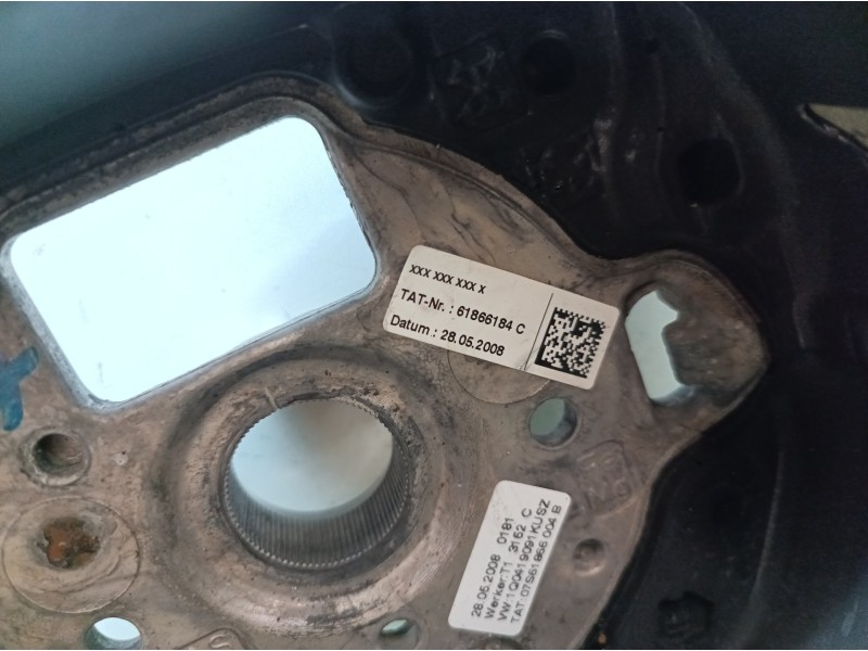 Recambio de volante para volkswagen tiguan (5n1) 2.0 tdi referencia OEM IAM PV61618394D00 61618396 1K0959538F