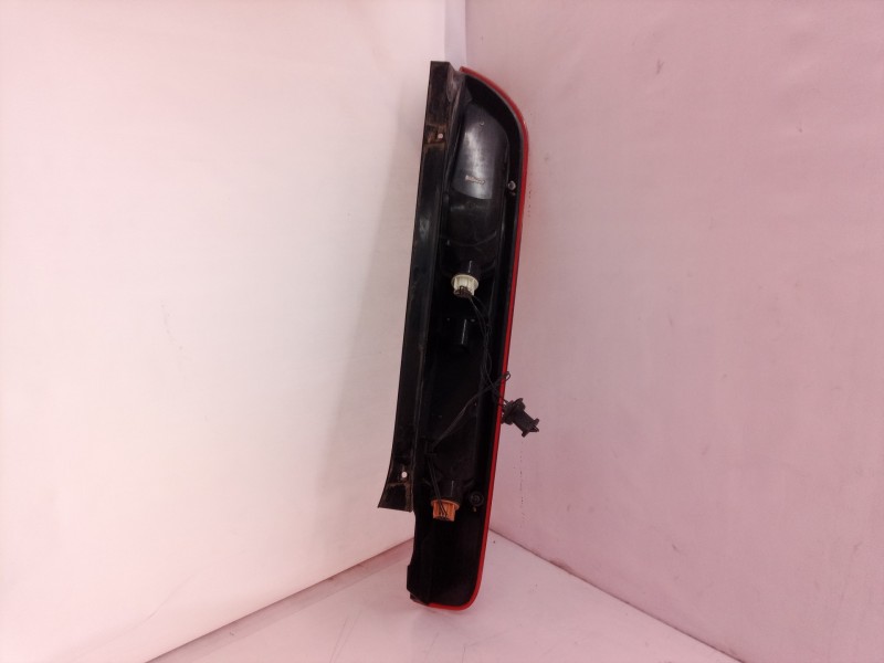 Recambio de piloto trasero derecho para ford focus berlina (cap) ambiente (d) referencia OEM IAM 4M5113A602AB  