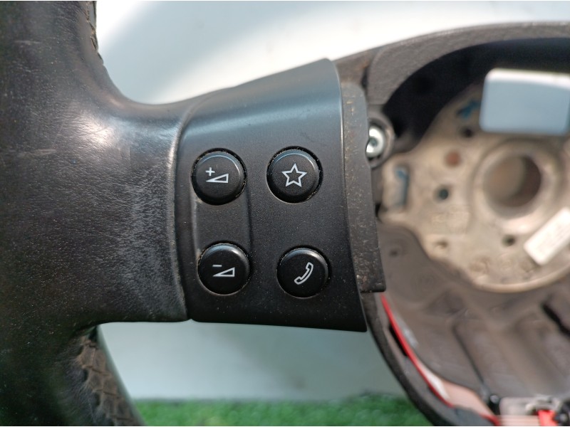 Recambio de volante para volkswagen tiguan (5n1) 2.0 tdi referencia OEM IAM PV61618394D00 61618396 1K0959538F