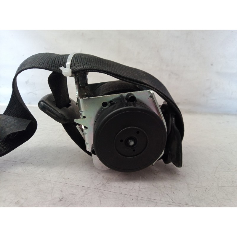 Recambio de cinturon seguridad delantero izquierdo para opel corsa d catch me referencia OEM IAM 607707700D 607707700D 607707700