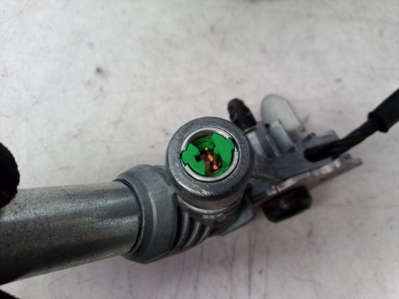 Recambio de cinturon seguridad delantero izquierdo para opel corsa d catch me referencia OEM IAM 607707700D 607707700D 607707700