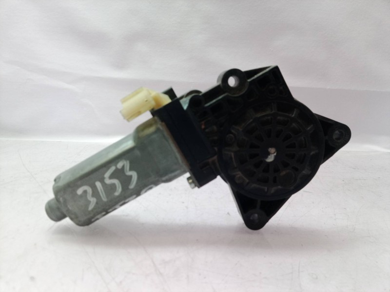 Recambio de motor elevalunas trasero izquierdo para kia carens (un) referencia OEM IAM    Recambio de motor elevalunas trasero izquierdo para kia carens (un) referencia OEM IAM