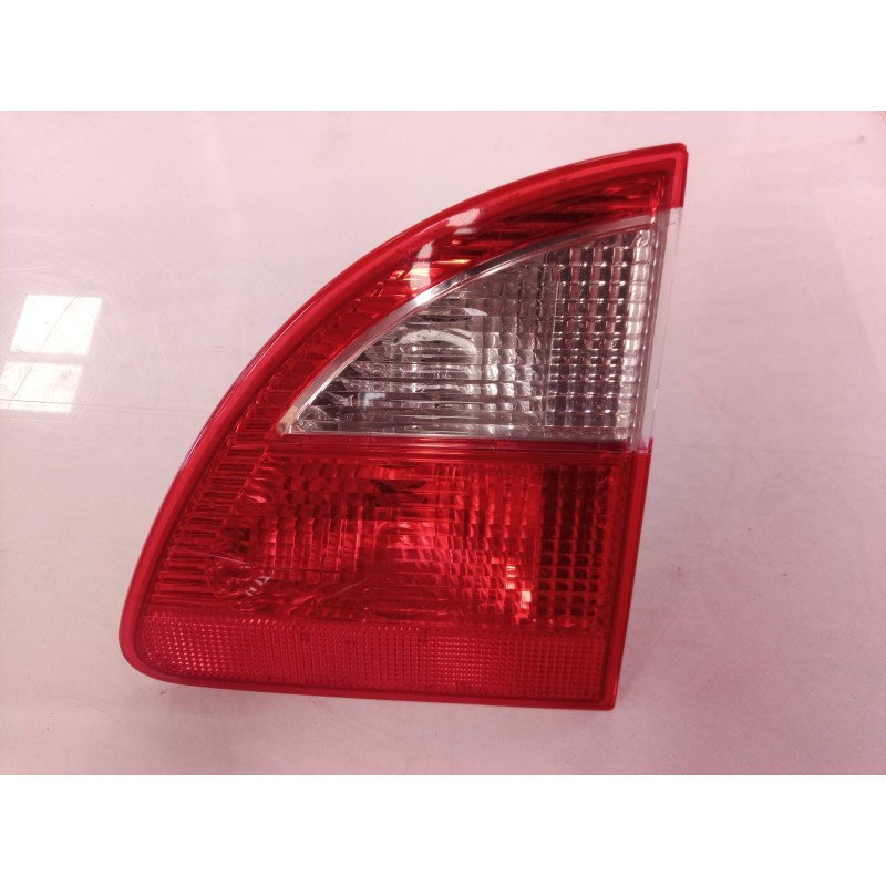 Recambio de piloto trasero derecho interior para ford galaxy (vy) ghia referencia OEM IAM 7M5945094B 7M5945094B 7M5945094B