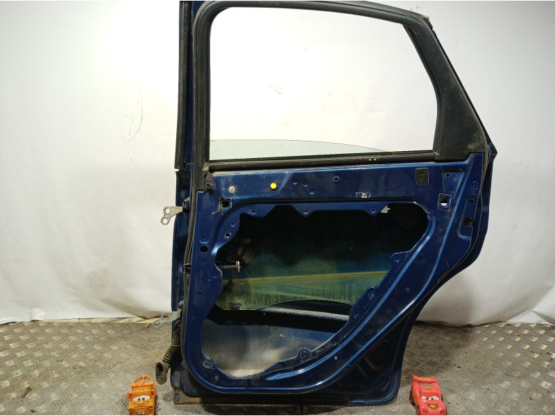 Recambio de puerta trasera derecha para ford focus berlina (cap) ambiente (d) referencia OEM IAM   