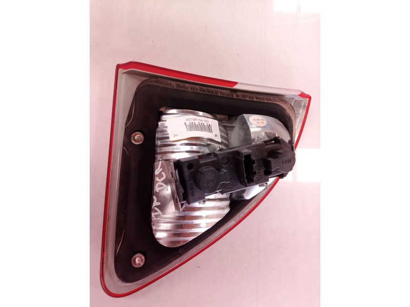 Recambio de piloto trasero derecho interior para ford galaxy (vy) ghia referencia OEM IAM 7M5945094B 7M5945094B 7M5945094B
