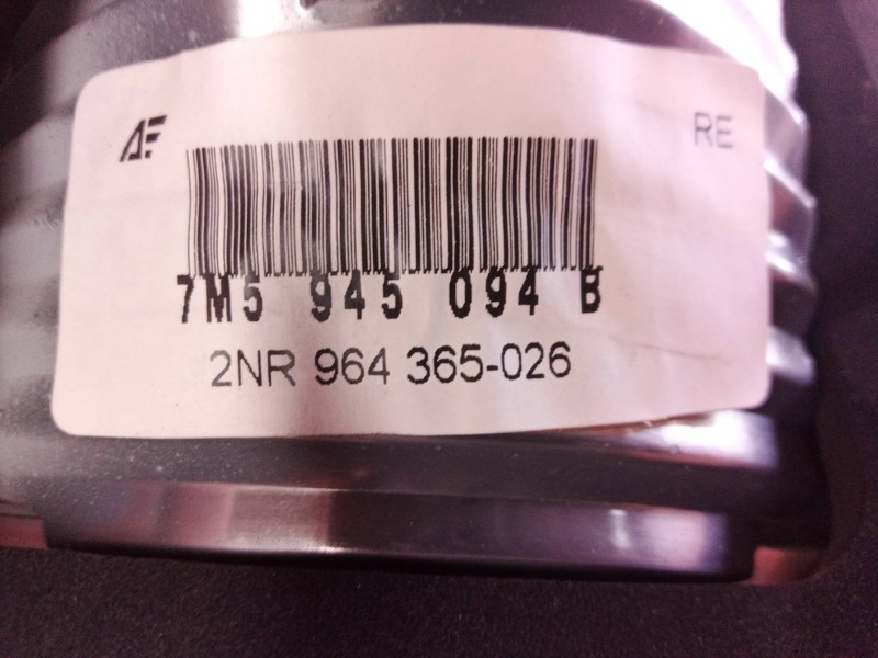 Recambio de piloto trasero derecho interior para ford galaxy (vy) ghia referencia OEM IAM 7M5945094B 7M5945094B 7M5945094B