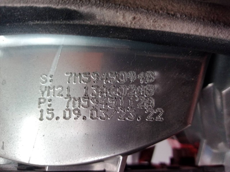 Recambio de piloto trasero derecho interior para ford galaxy (vy) ghia referencia OEM IAM 7M5945094B 7M5945094B 7M5945094B