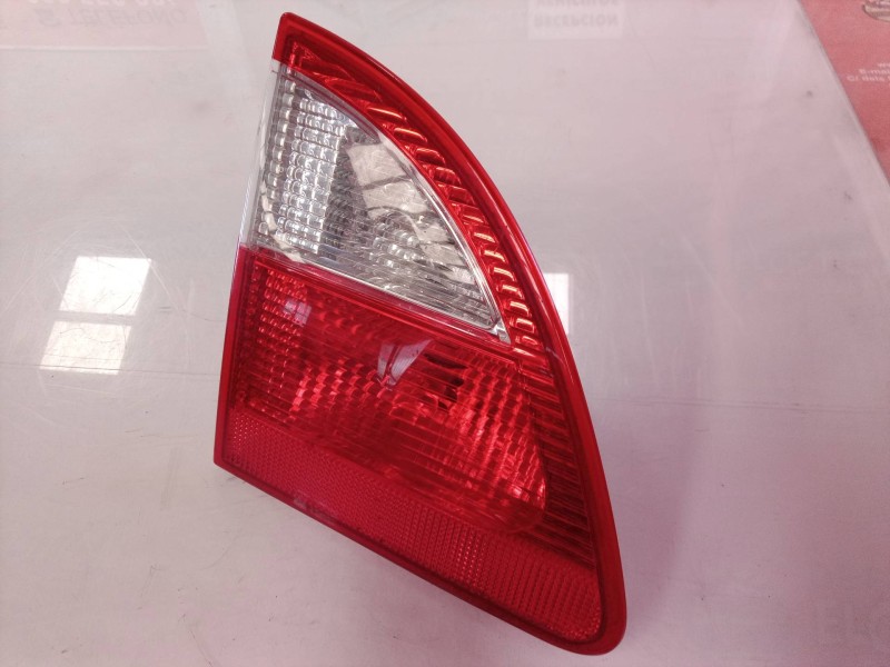 Recambio de piloto trasero izquierdo interior para ford galaxy (vy) ghia referencia OEM IAM 7M5945093B 7M5945111A 7M5945111A