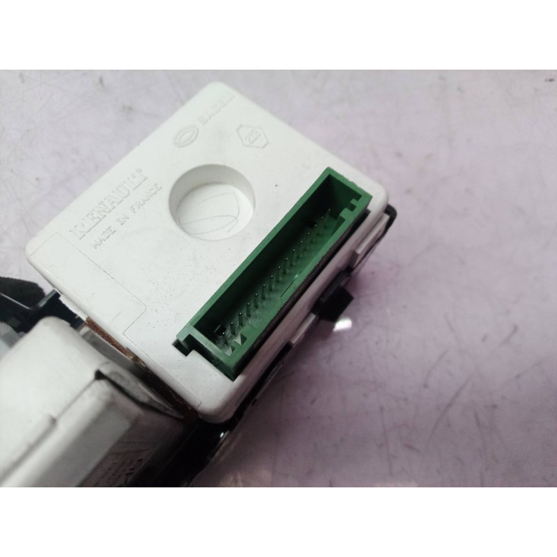 Recambio de pantalla multifuncion para renault laguna ii (bg0) authentique referencia OEM IAM P8200002604 P8200002604 P820000260