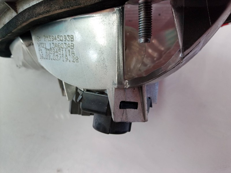 Recambio de piloto trasero izquierdo interior para ford galaxy (vy) ghia referencia OEM IAM 7M5945093B 7M5945111A 7M5945111A