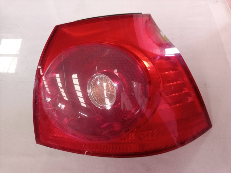 Recambio de piloto trasero derecho para volkswagen golf v berlina (1k1) trendline referencia OEM IAM 1K6945096G 89032903 1K69450