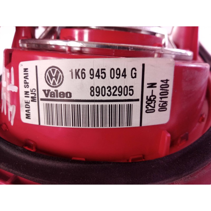 Recambio de piloto trasero derecho interior para volkswagen golf v berlina (1k1) trendline referencia OEM IAM 1K6945094G 8903290