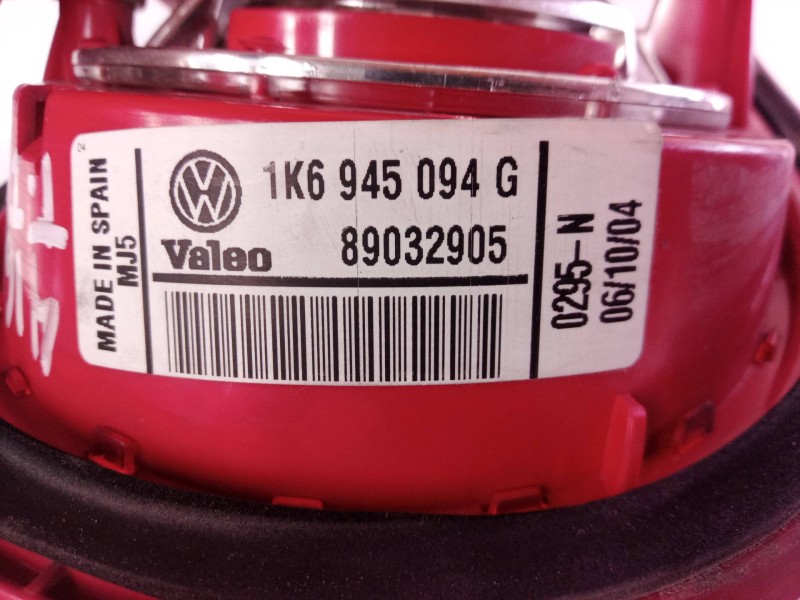 Recambio de piloto trasero derecho interior para volkswagen golf v berlina (1k1) trendline referencia OEM IAM 1K6945094G 8903290