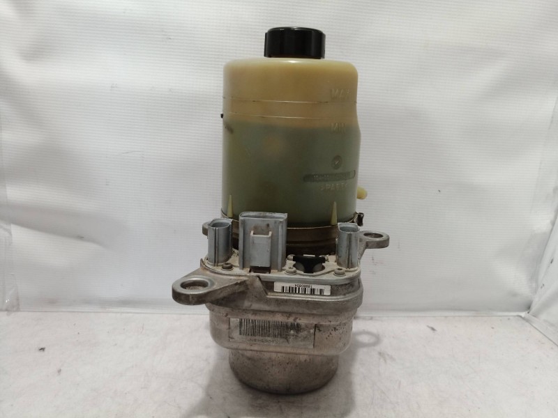 Recambio de bomba direccion para ford focus berlina (cap) ghia referencia OEM IAM 4M513K514BD 4M513K514BD 4M513K514BD