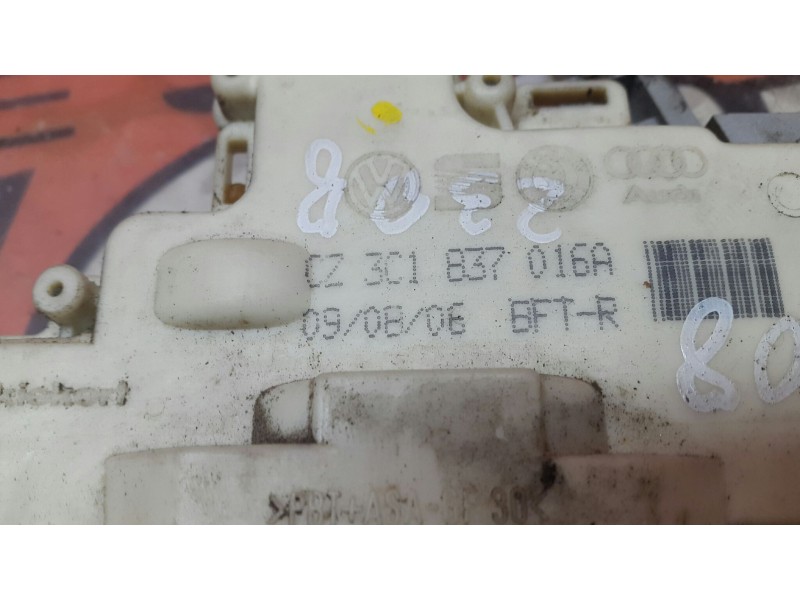 Recambio de cerradura puerta delantera derecha para volkswagen passat variant (3c5) trendline referencia OEM IAM CZ3C1837016A CZ