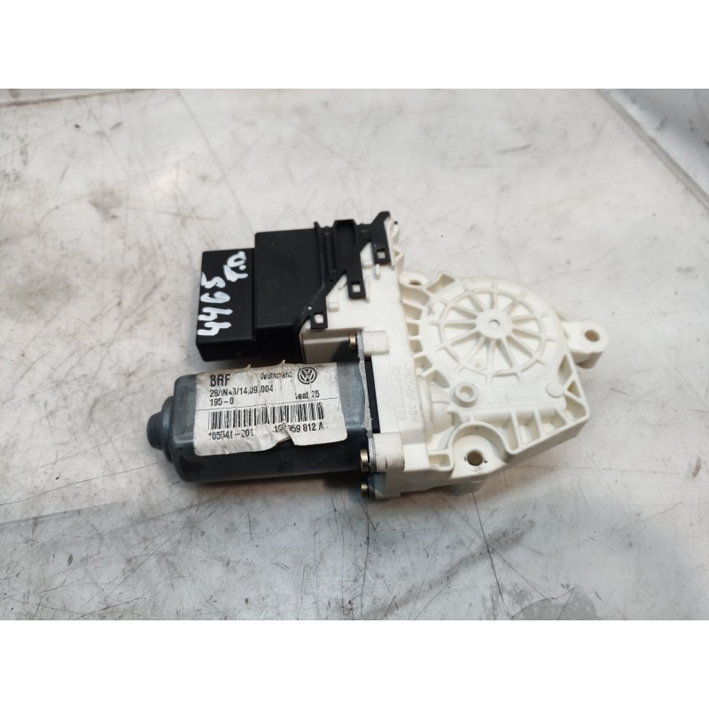 Recambio de motor elevalunas trasero derecho para seat leon (1m1) sport referencia OEM IAM 1C0959812A 1C0959812A 1C0959812A