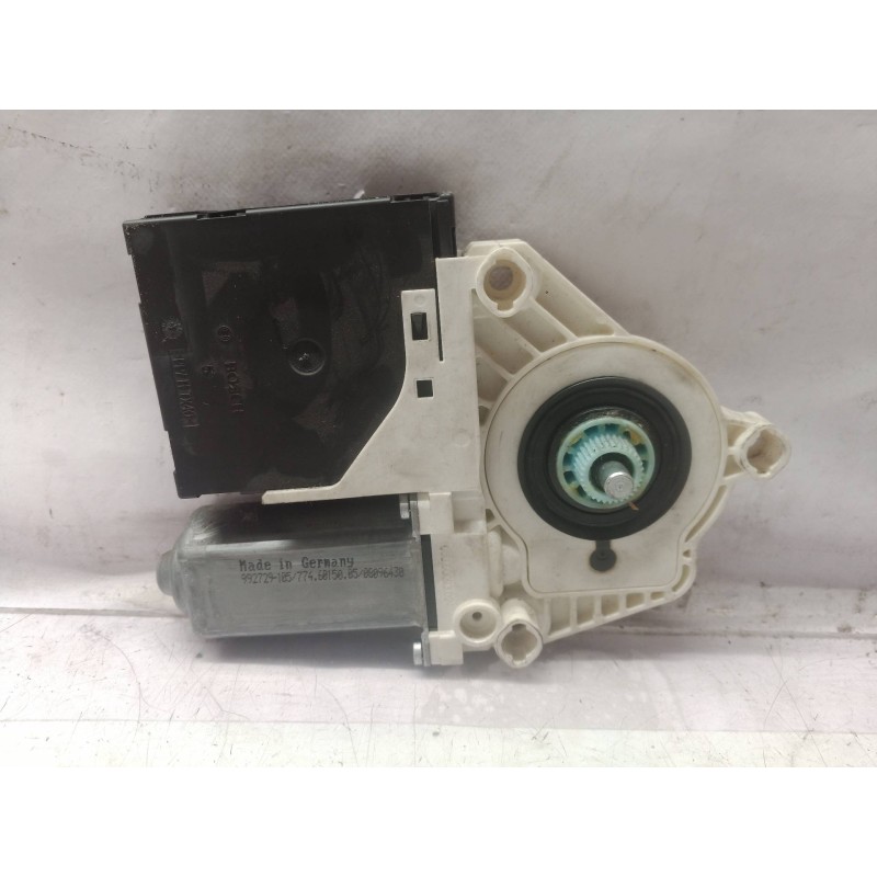 Recambio de motor elevalunas delantero derecho para volkswagen passat variant (3c5) trendline referencia OEM IAM 3C1837462H 3C18