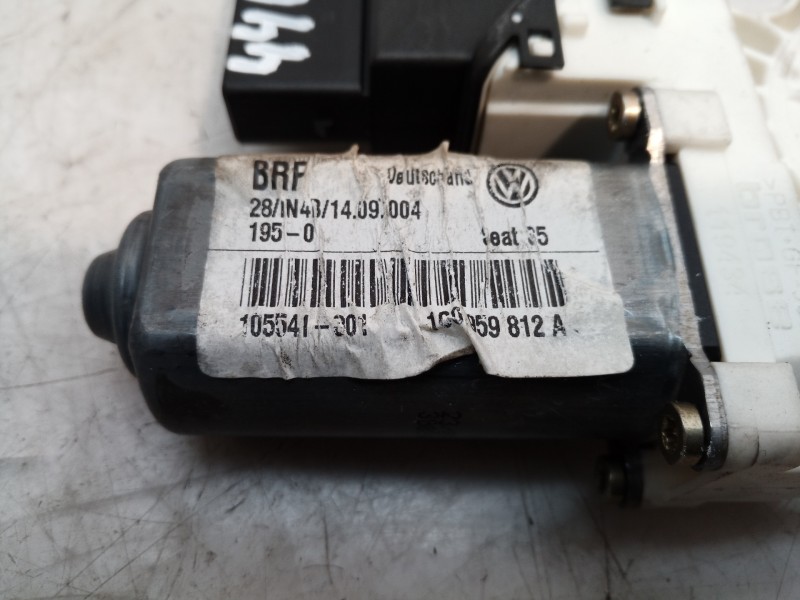 Recambio de motor elevalunas trasero derecho para seat leon (1m1) sport referencia OEM IAM 1C0959812A 1C0959812A 1C0959812A