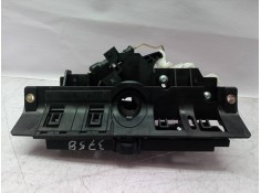 Recambio de maneta exterior porton para audi a6 avant (4b5) 2.5 tdi quattro referencia OEM IAM 8D9827565 8D9827565 8D9827565