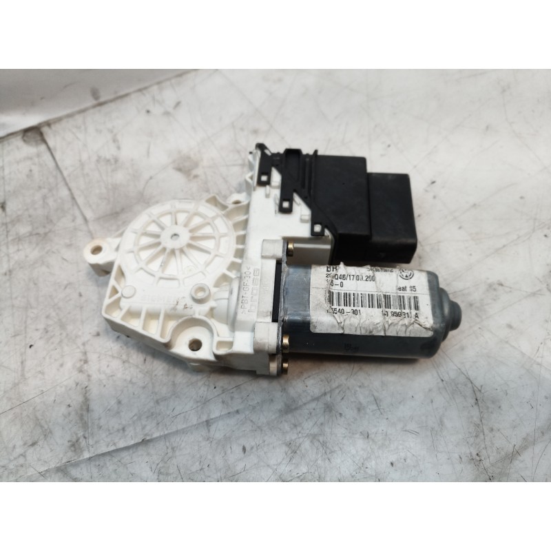 Recambio de motor elevalunas trasero izquierdo para seat leon (1m1) sport referencia OEM IAM 1C0959811A 1C0959811A 1C0959811A